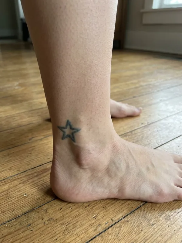 Small outline tattoos: the old tattoo before a cover-up